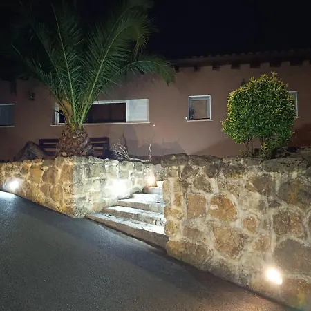 فيلة Ovida Faro de Arriba